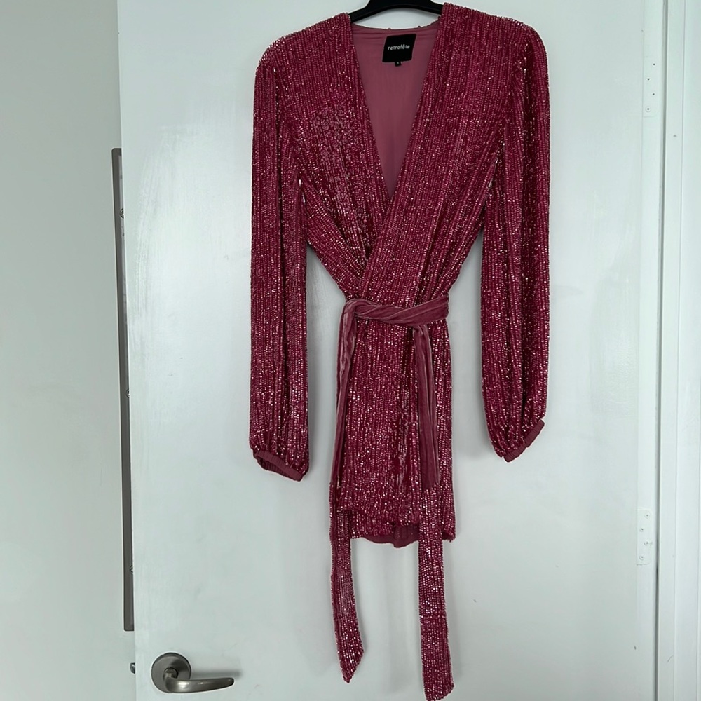 RETROFETE GABRIELLE PINK SEQUIN ROBE DRESS size small